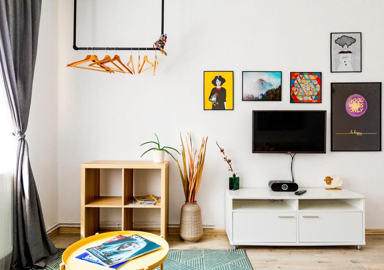 Old Citadel Hill Apartment Brasov Ngoại thất bức ảnh